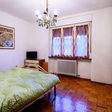 Retro Apartment In The Mountains Mezzolombardo Bagian luar foto
